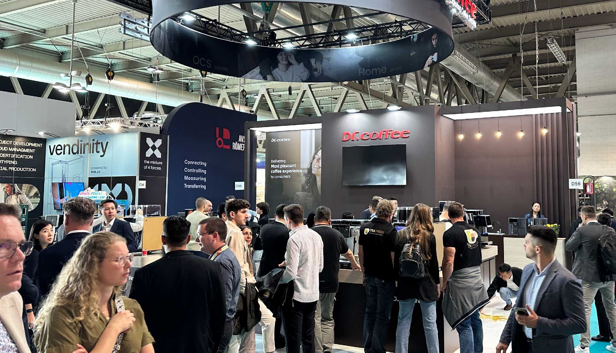 Dr.Coffee Shines in Milan with "Made in China" Innovation, Captivating Global Attention