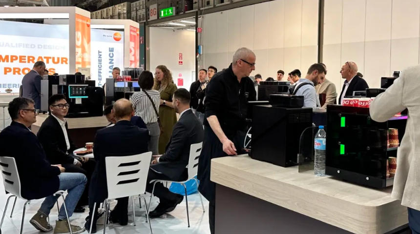 Dr.Coffee Shines in Milan with "Made in China" Innovation, Captivating Global Attention