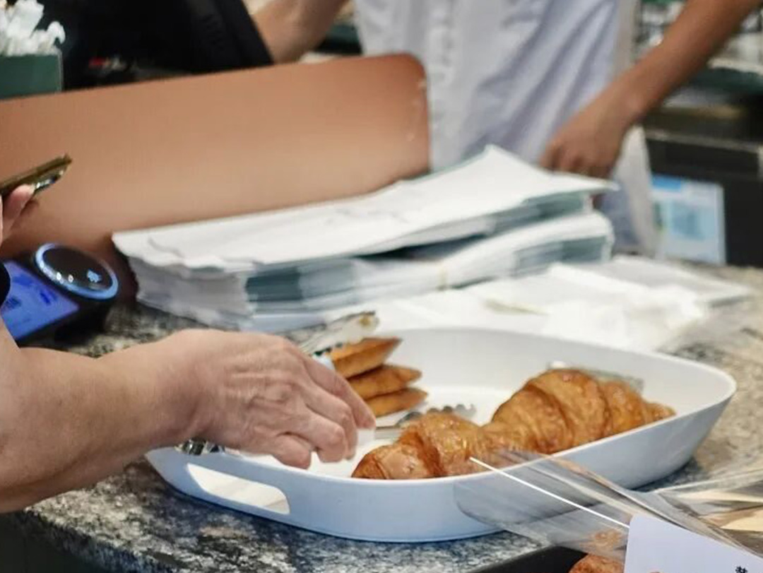 Coffee Across Thousands of Venues - At the Storefront: How Dr.coffee Minibar Helps Chain Brands Break Through